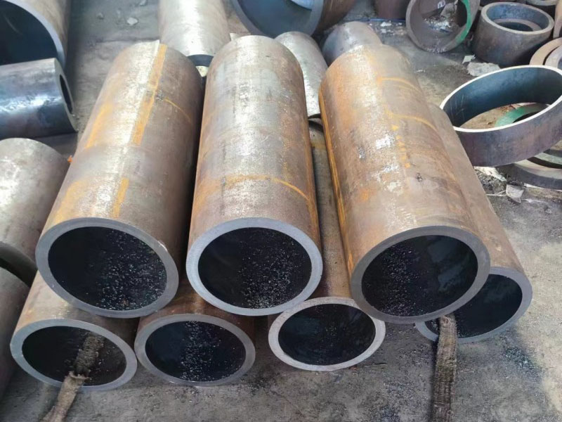 宁洱12Cr1MovG无缝钢管切割